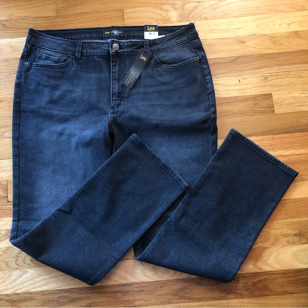 ◾️NWT Lee Iconic Straight Leg Black Jeans ◾️